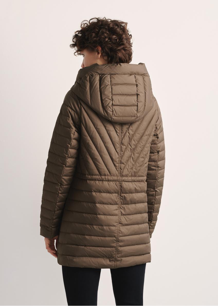 Коричнева жіноча куртка з прострочуванням (пікована) KURDT-0524-99 (Z25)
