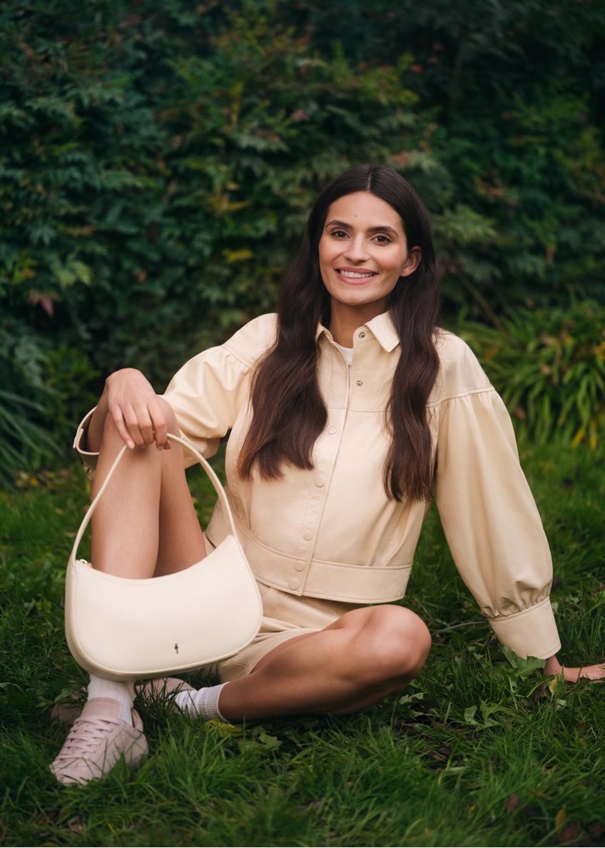 Жіноча шкіряна куртка світло-жовтого кольору KURDS-0574-2A(W26)