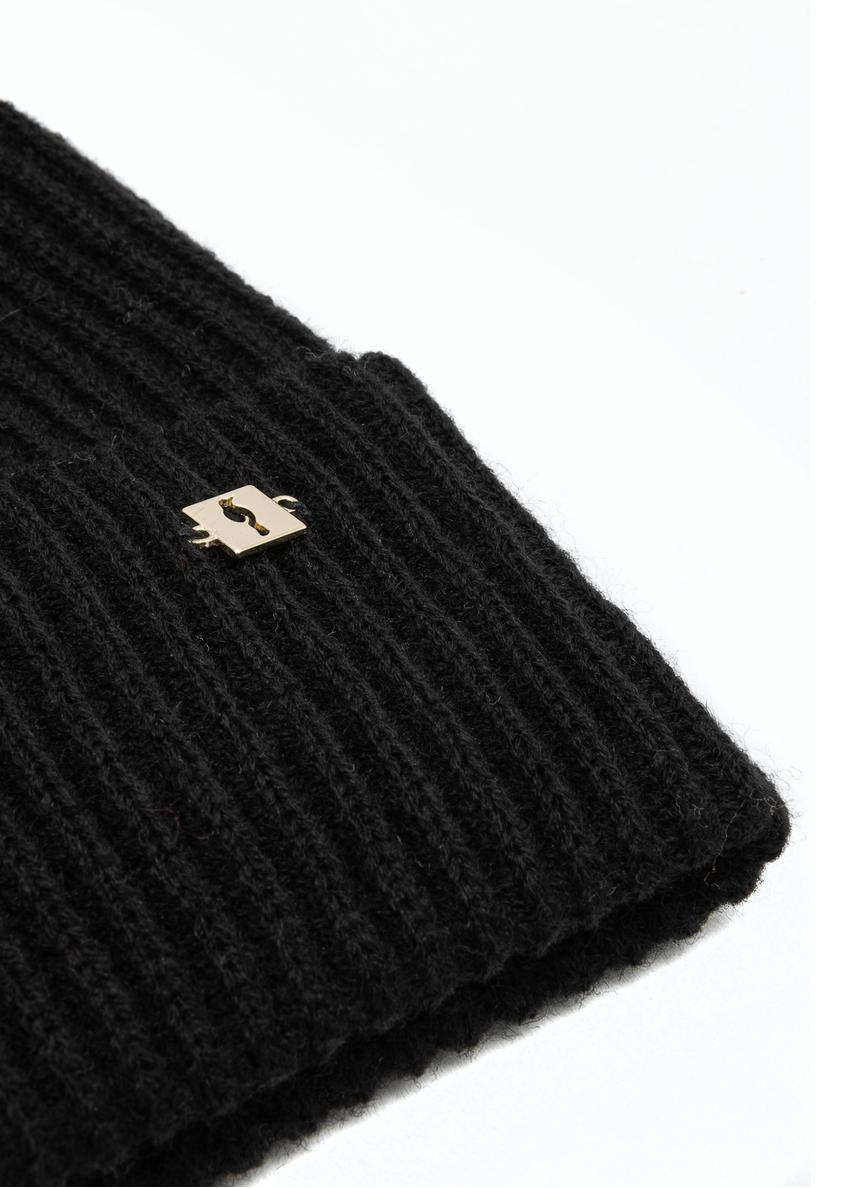 Чорна жіноча шапка з помпоном CZADT-0052A-99(Z25)