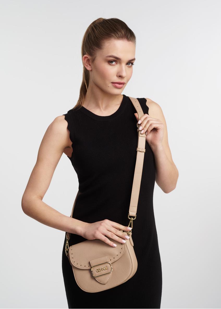 Beżowa listonoszka damska z ćwiekami TOREC-0880A-82(W25)