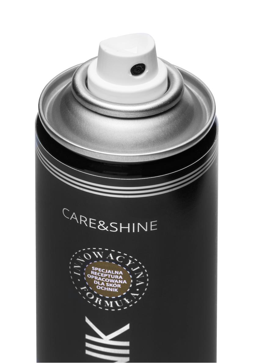 Czarny spray do odnowy RENOVATOR-SPRAY