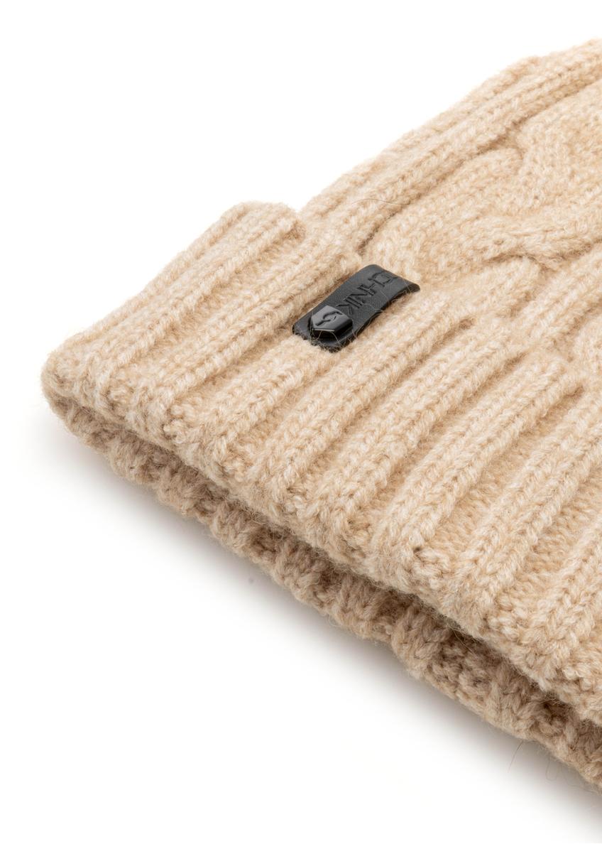 Бежева жіноча шапка з хутряним помпоном CZADT-0044A-81(Z25)