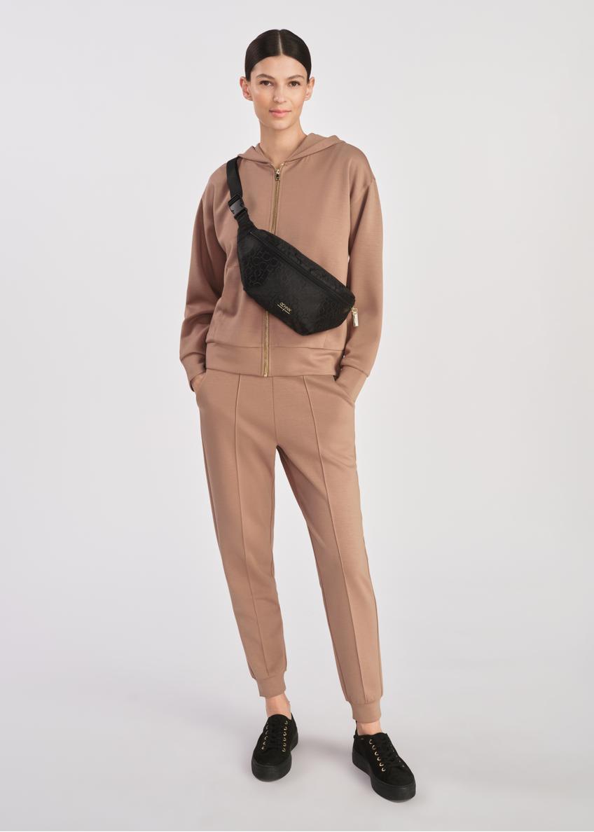 Duża czarna nerka z monogramem TOREN-0301-99(W25)