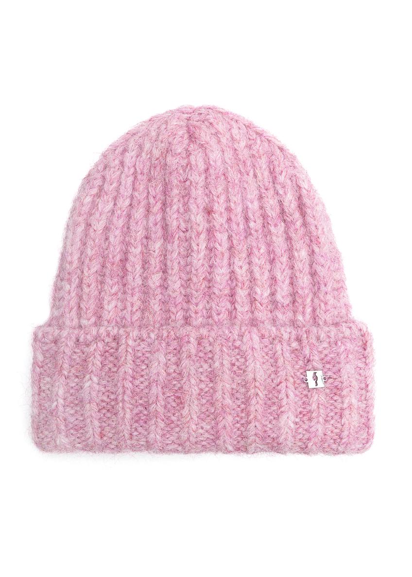 Жіноча зимова шапка рожевого кольору CZADT-0205-31(Z25), вигляд виробу спереду на білому фоні.