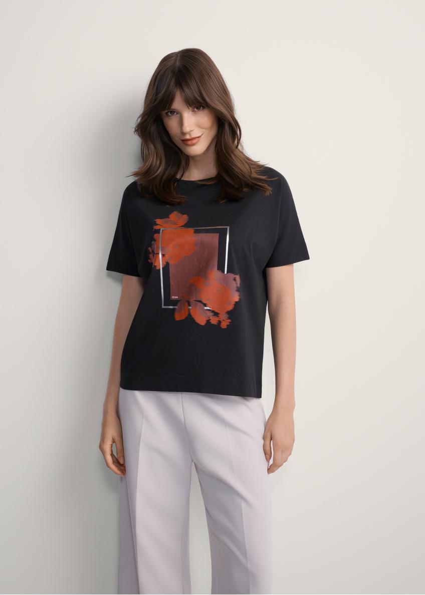 Жіноча чорна футболка з принтом TSHDT-0146-99(Z25)