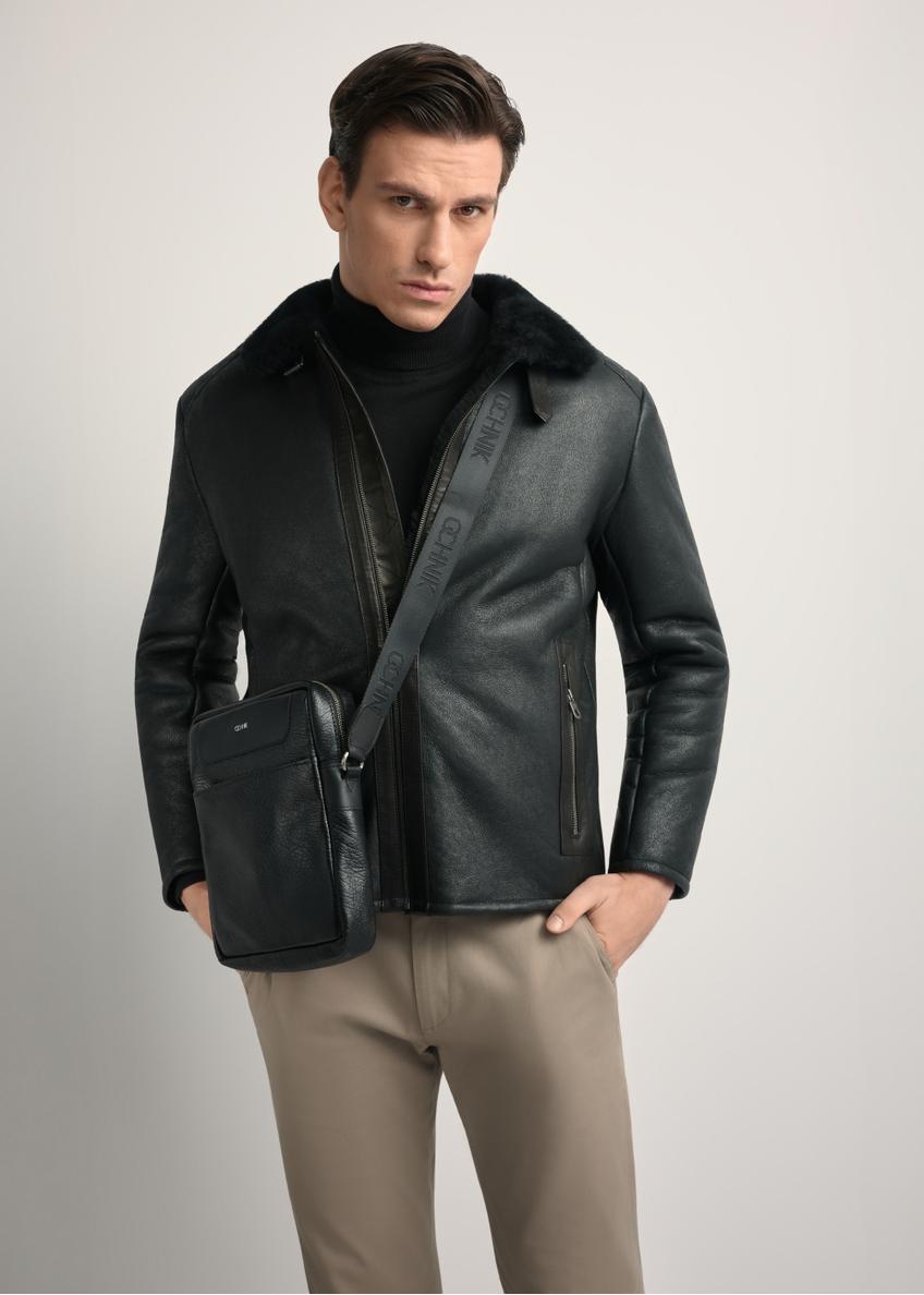 Czarna skórzana torba męska z logo TORMS-0297A-99(Z25)