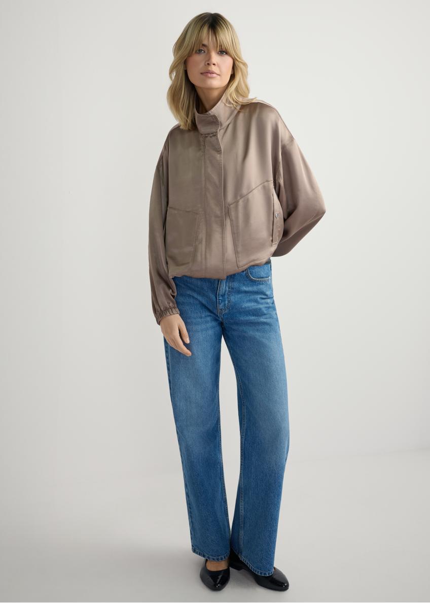 Легка жіноча бежева бомбер-куртка KURDT-0627-1K(W26)