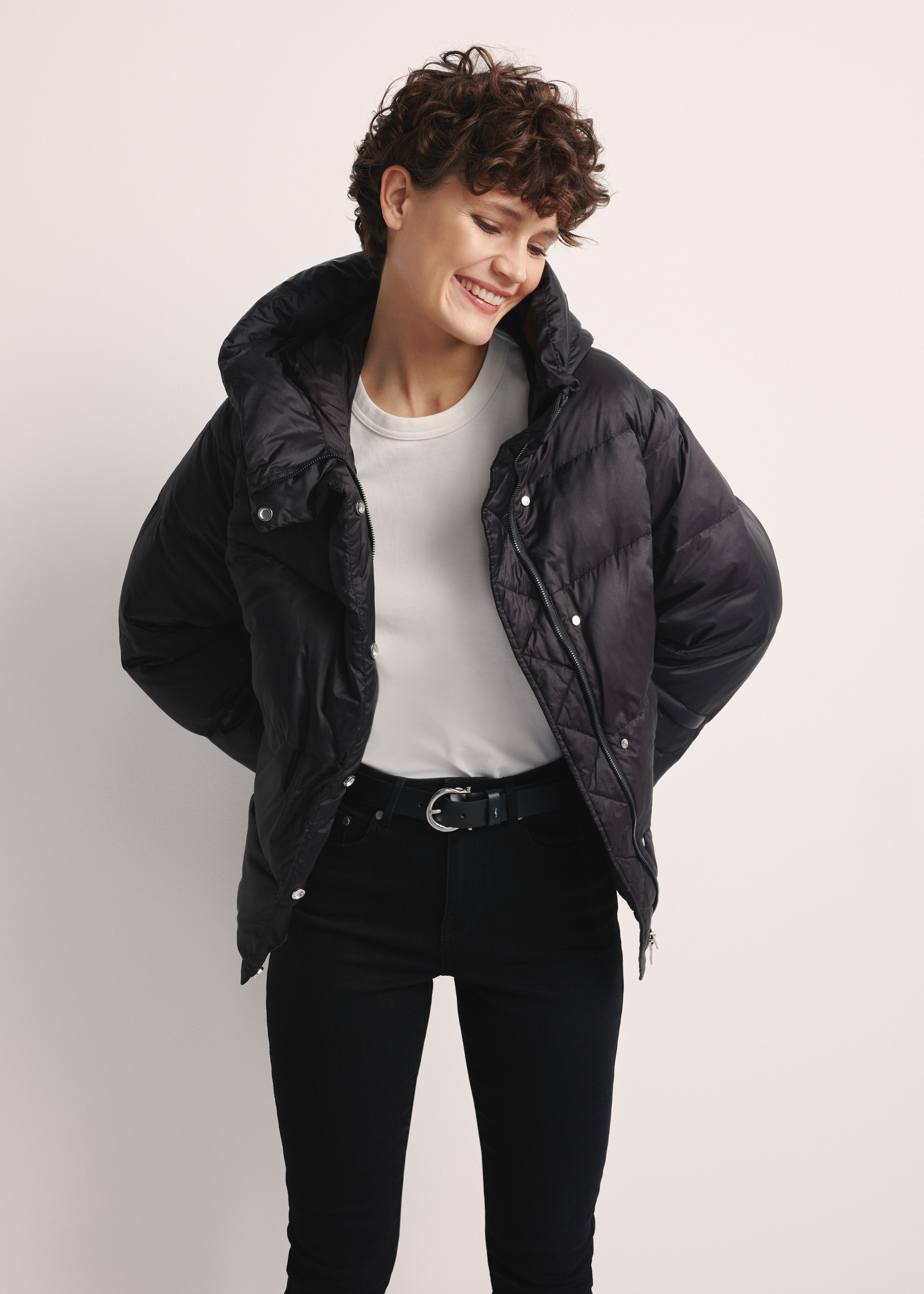 Чорна жіноча зимова куртка пуховик KURDT-0585-99(Z25)