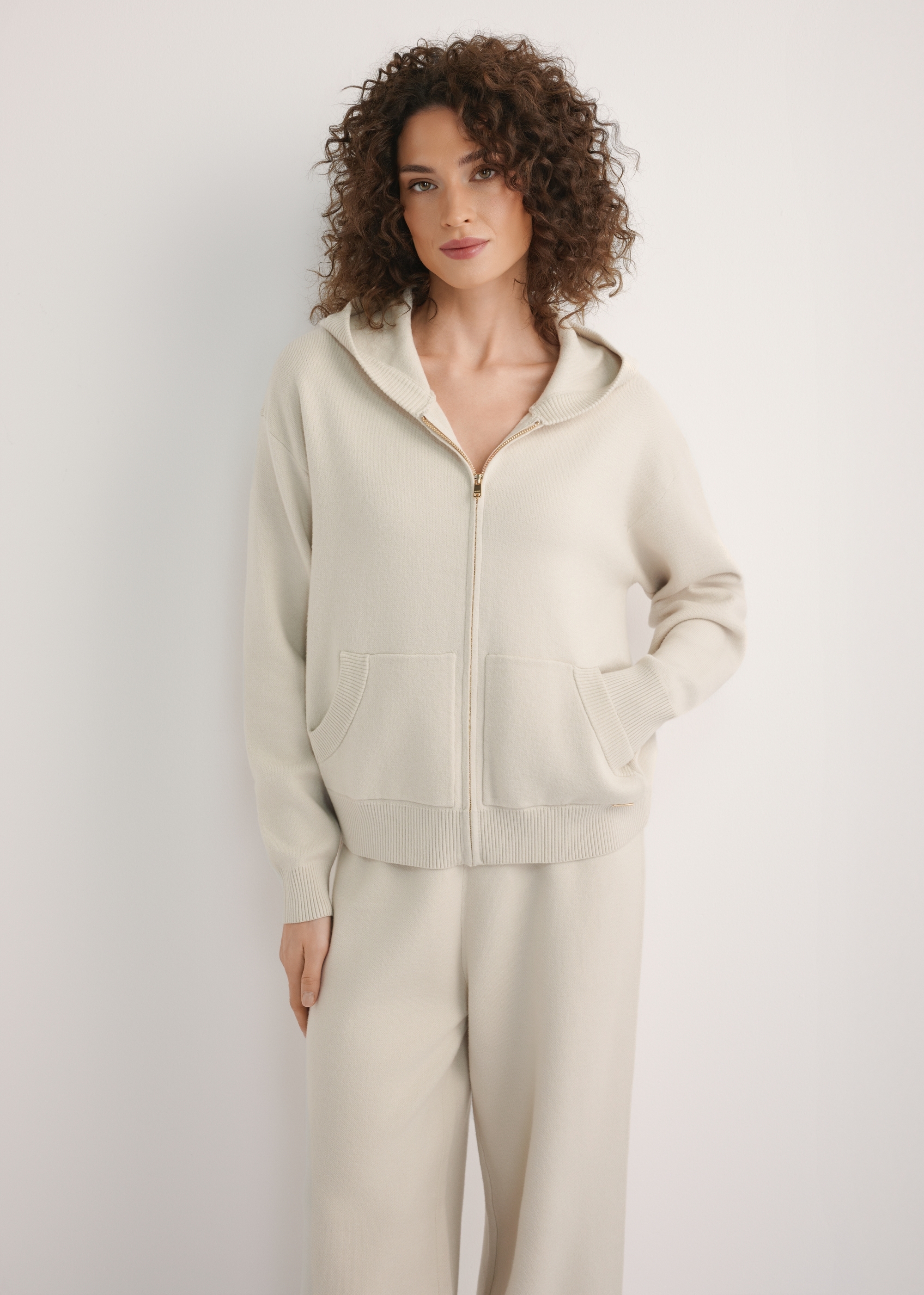 Бежева жіноча толстовка з капюшоном BLZDT-0120-1A(W26)