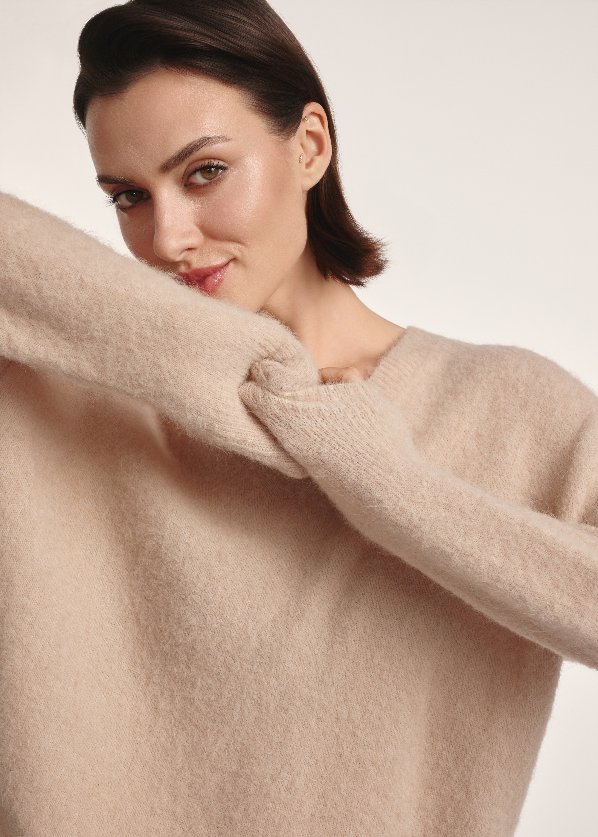 Бежевий жіночий вовняний светр SWEDT-0215-81(Z25)