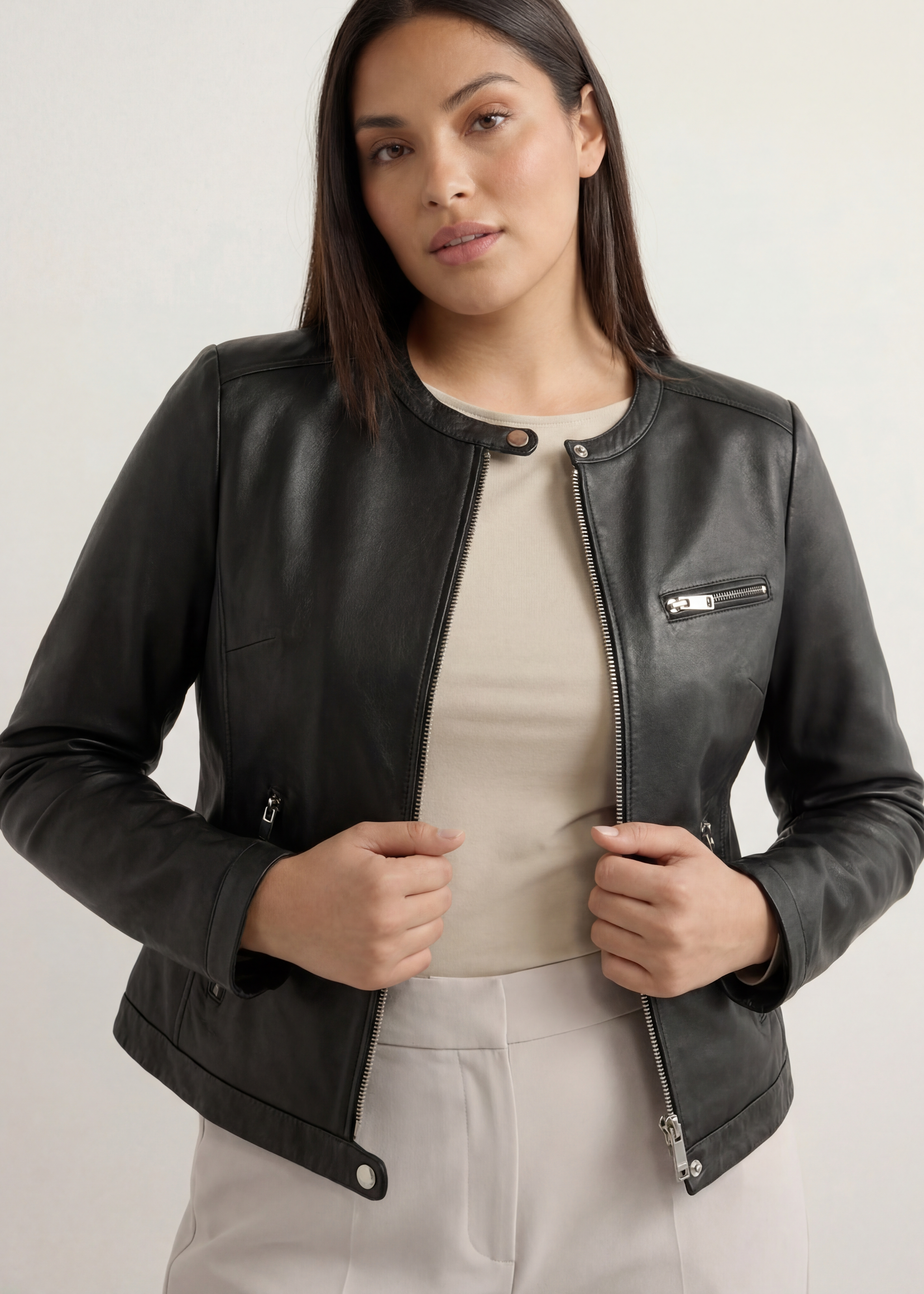 Жіноча шкіряна куртка чорного кольору PLUS SIZE KURDS-0154L-99(W26)