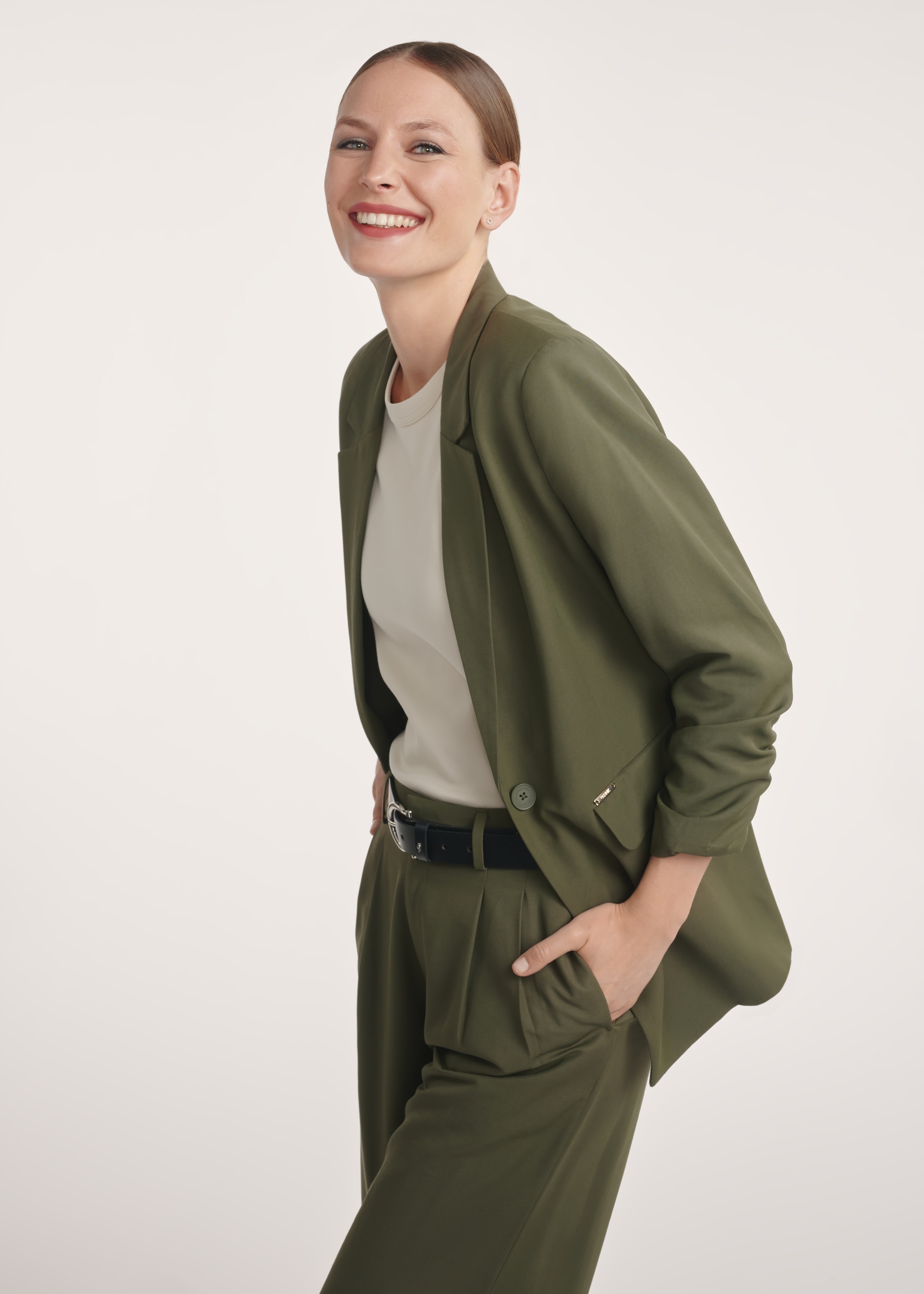 Жіночий піджак кольору хакі ZAKDT-0043-55(Z25)