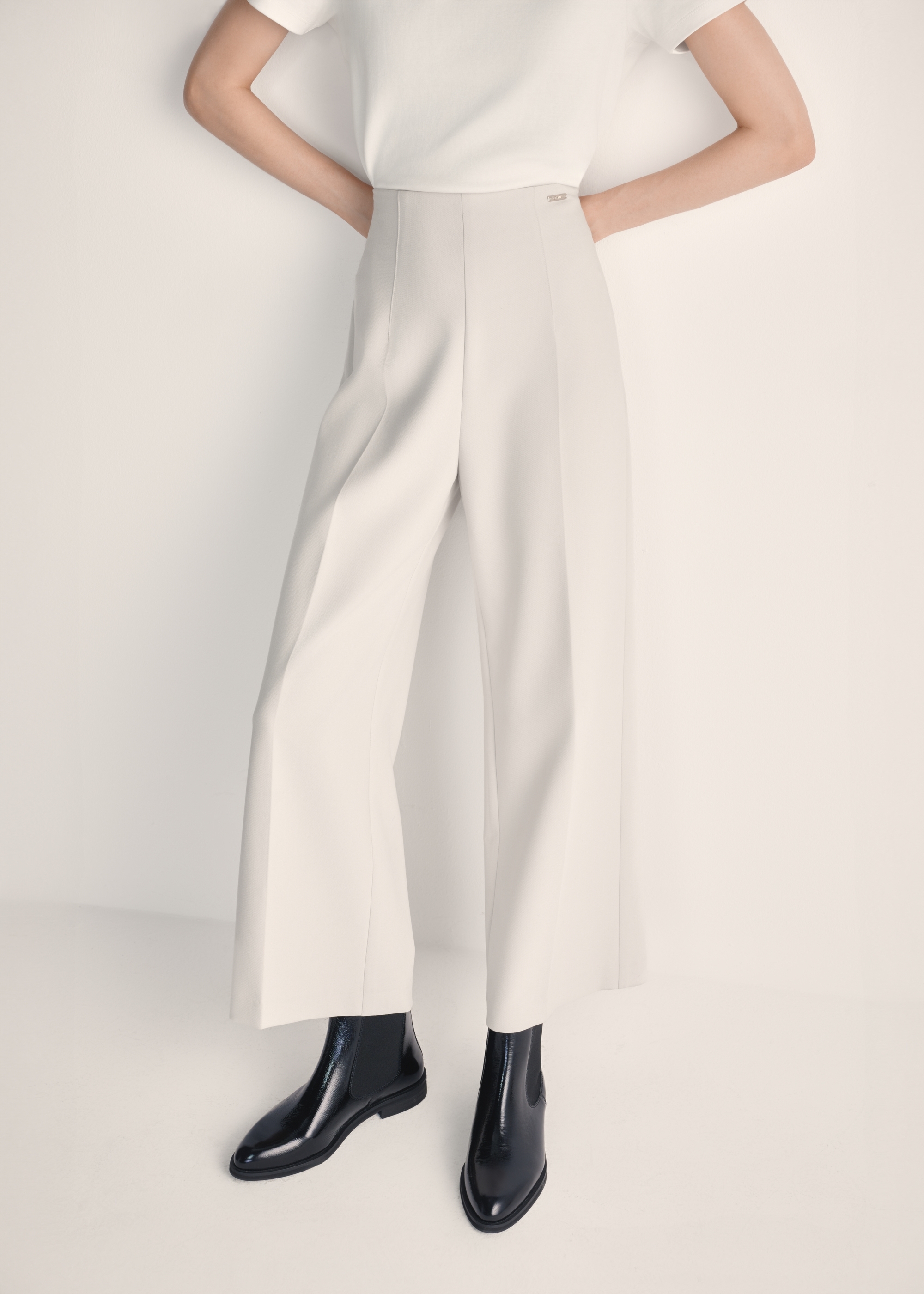 Skórzane sztyblety w kolorze czarnym BUTYD-1206-97(Z25)